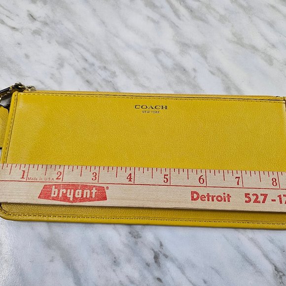 Coach Yellow Leather pencil Case/Check Holder - Picture 6 of 7